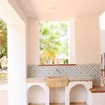 Villa Mediterranean Luxe • 8pax • Pool • Bbq •cozy
