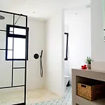 Villa Mediterranean Luxe • 8pax • Pool • Bbq •cozy *